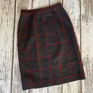 JH Collectibles Skirt - Sz 10